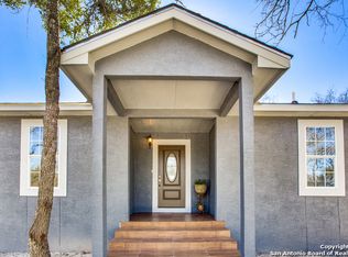 3906 Wild China Dr, Elmendorf, TX 78112