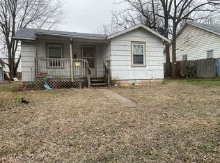 2044 N Taylor Ave, Springfield, MO 65803