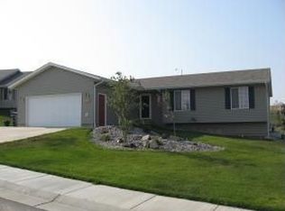2453 Beaver Dr, Gillette, WY 82718