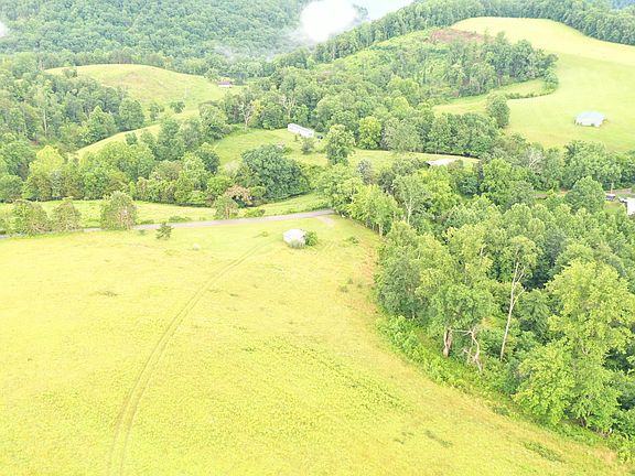 2nd image of 1514 Chestnut Stump Rd