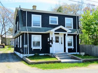 11 Russell St, Acushnet, MA 02743