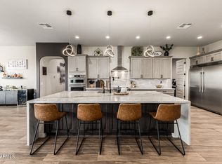 25583 W MADRE DEL ORO Drive, Wittmann, AZ 85361