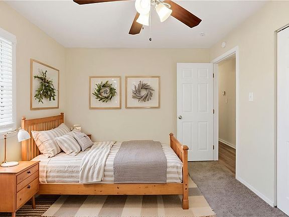 5th image of 3660 Fairlane Dr NW