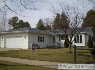 1116 W Ridgeview Dr, Appleton, WI 54914