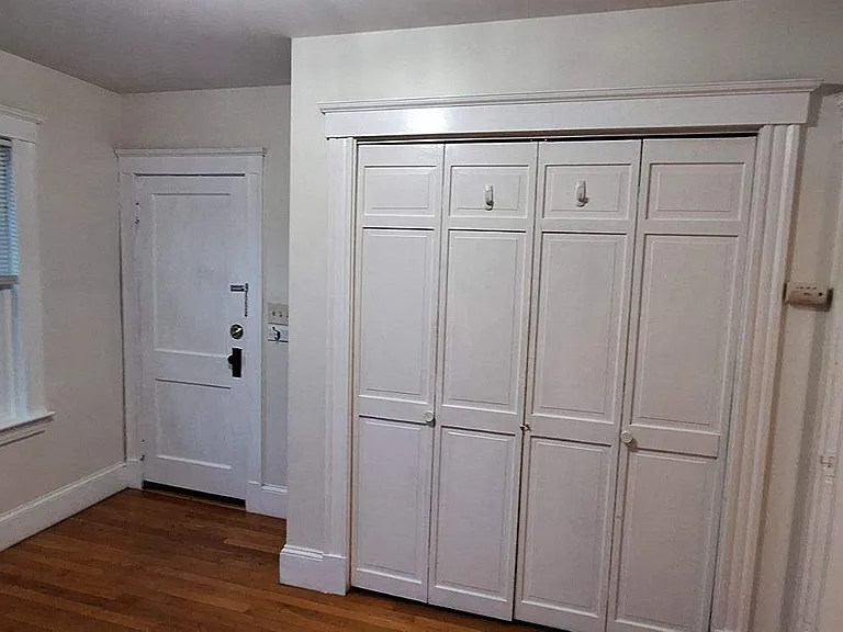 43 Eddie St #1-R — Photo 9
