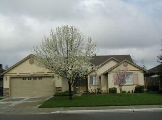 648 Saffron St, Hanford, CA 93230