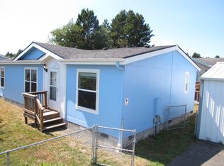 90920 Windy Ln, Coos Bay, OR 97420