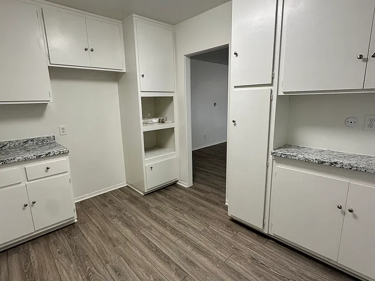 Palm Terrace Apartments — Photo 17