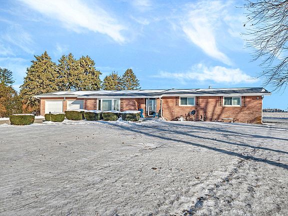 2nd image of 1681 N 33rd Rd