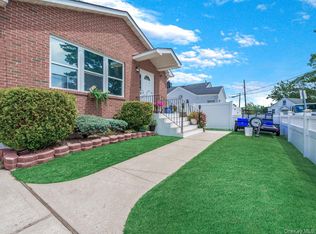 39 Mirin Ave, Roosevelt, NY 11575