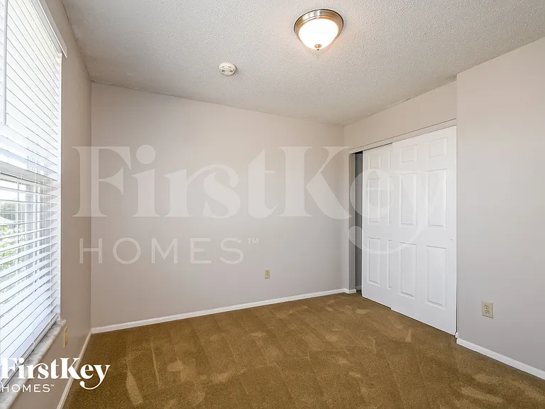 115 Gunston Hall Dr — Photo 12