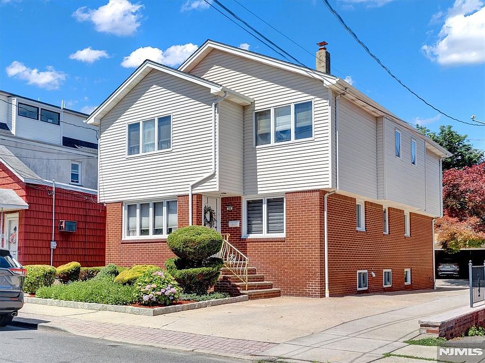 1st image of 69 Lincoln St