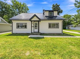 232 Plymouth Dr, Eastlake, OH 44095