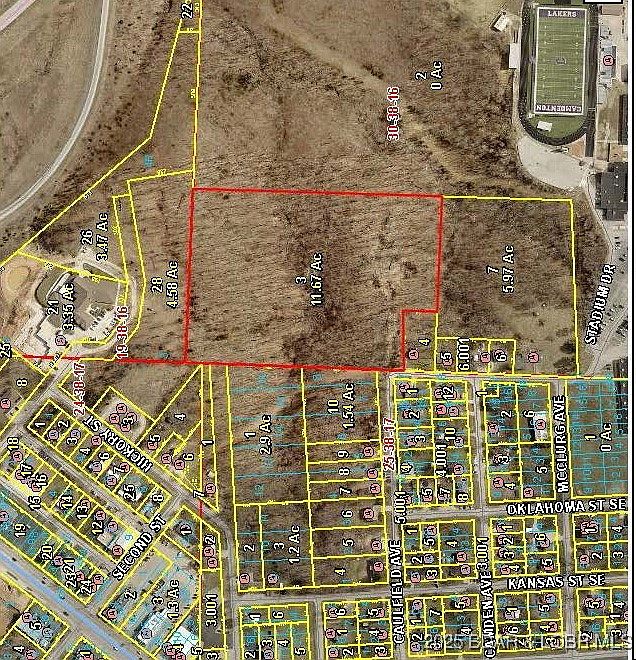 2nd image of Caulfield Ave