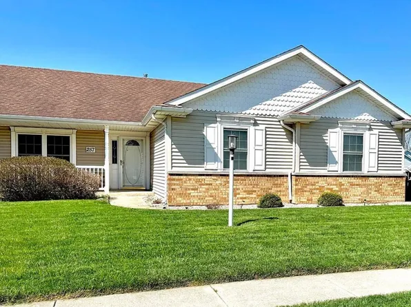 257 Willow St, Lowell, IN 46356