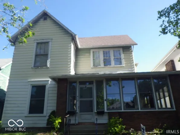 412 W Howard St, Muncie, IN 47305