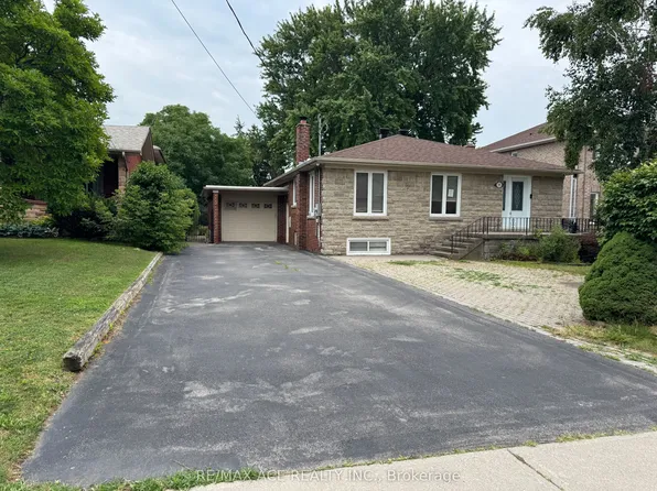 39 Oak Ave, Richmond Hill, ON L4C 6R5