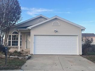 10 Harrison Ct, Bloomington, IL 61704