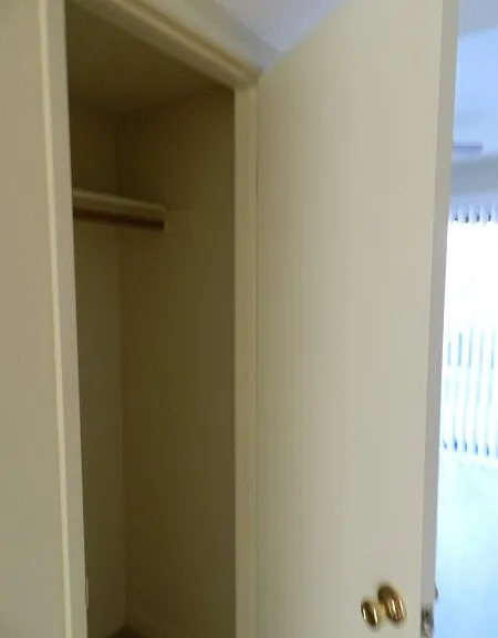 1158 Rosedale Ave #4 — Photo 6