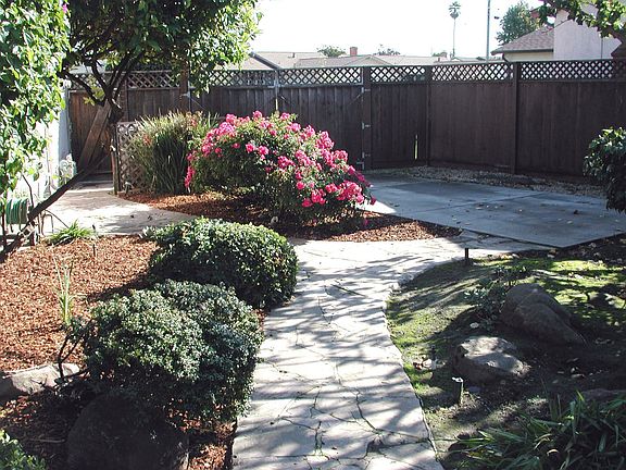 Side access with parking