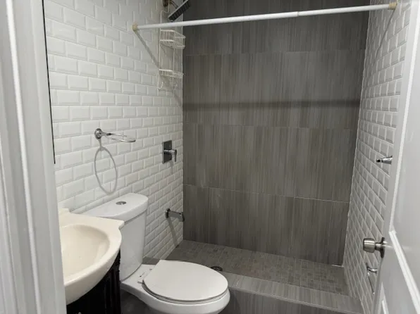 186 Howard Avenue image 17 of 20