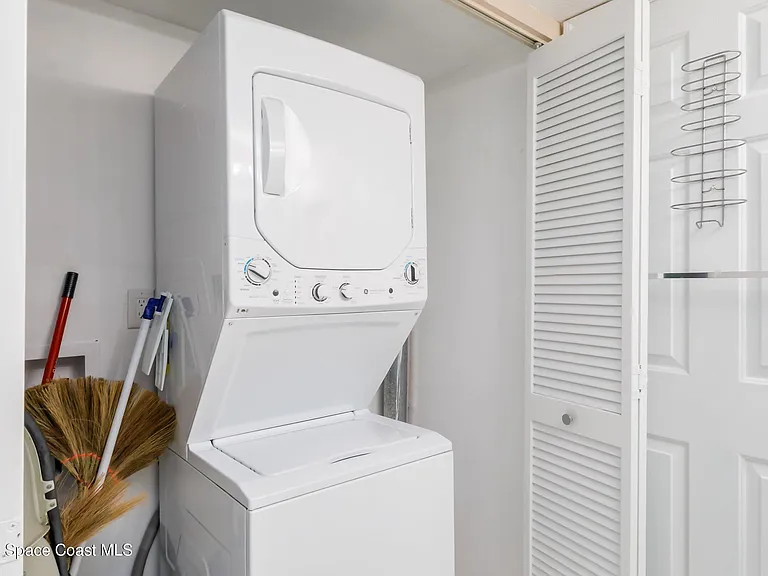 6124 River Run Dr #B — Photo 22
