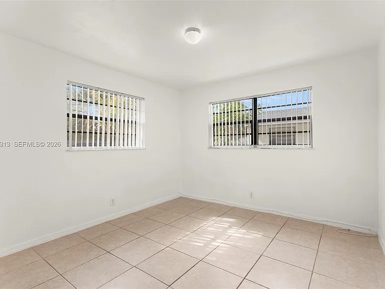 4120 SW 19th St #1 — Photo 17