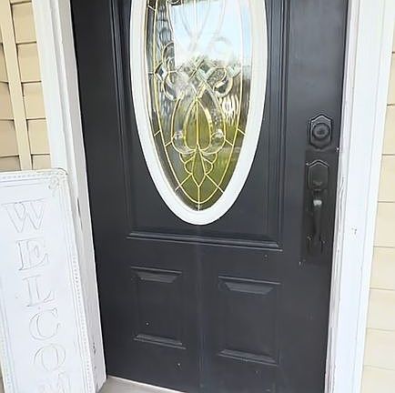 4th image of 3448 James St
