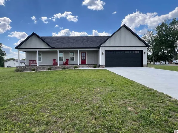 95 Applewood Rd, Murray, KY 42071