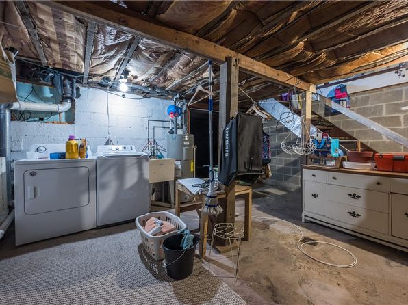 3 Elizabeth St #104, Slovan, PA 15078