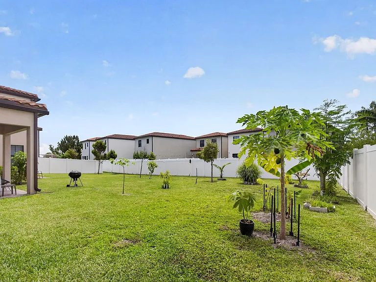 4009 Sequoia Pl — Photo 19