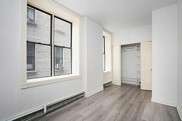 Rented by R New York | media 2