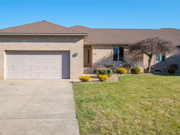 525 Shadydale Dr, Canfield, OH 44406