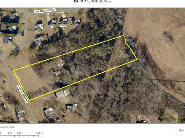230 Cape Hickory Rd, Hickory, NC 28601