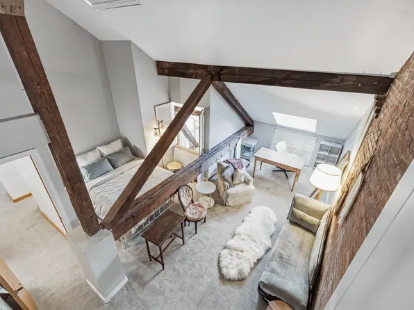 35 New South St APT 402, Northampton, MA 01060