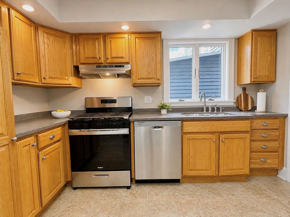1st image of 78 S Pine Ave #2