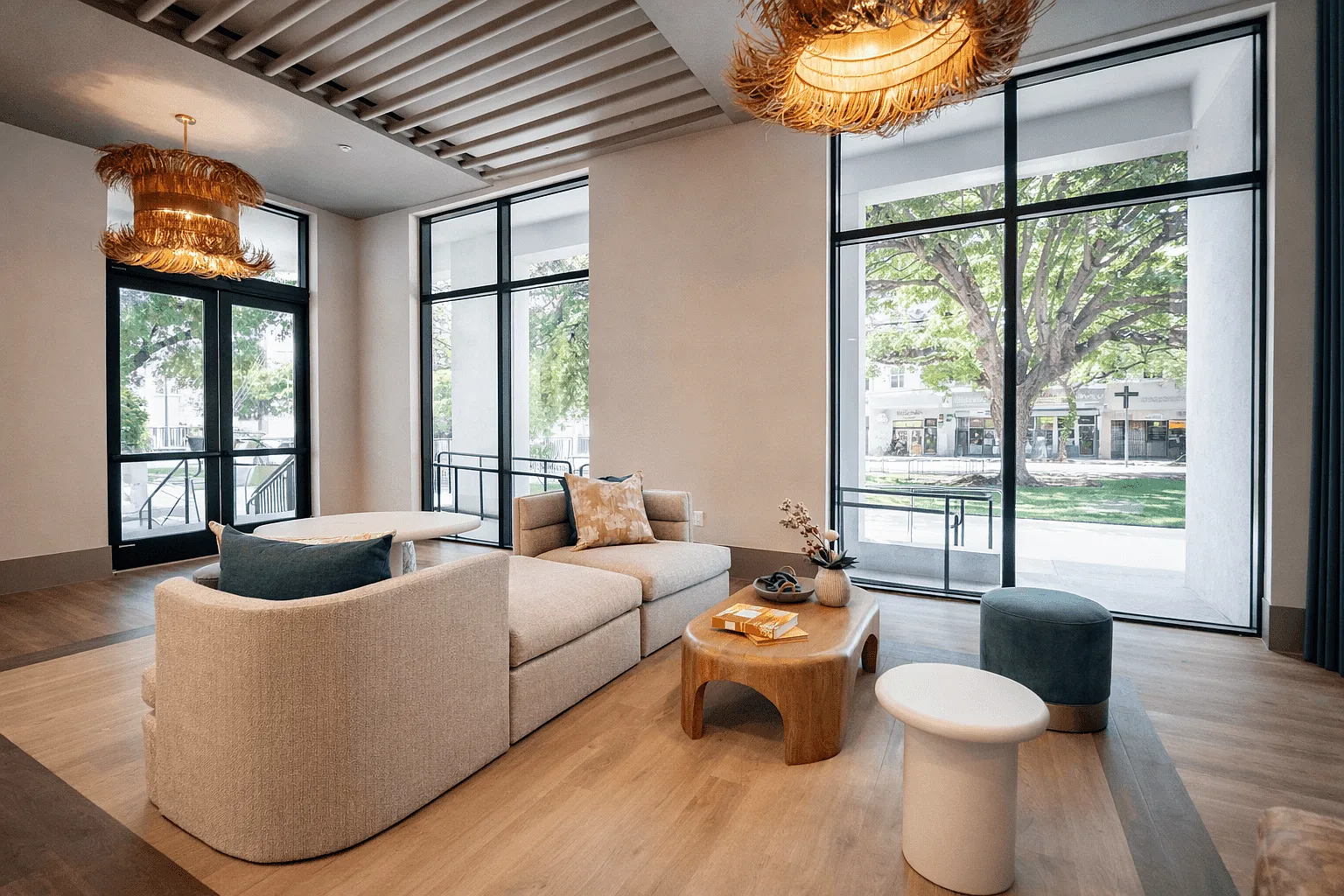 Courtside Apartments II — Photo 2