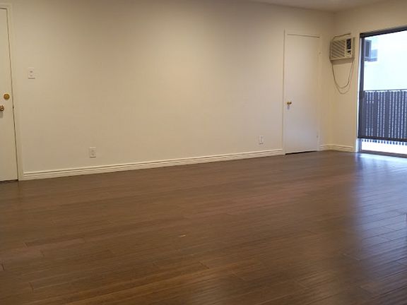 4th image of 1515 S Beverly Glen Blvd APT 6