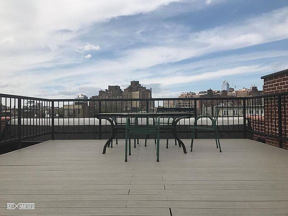 3rd image of 78 Charles St APT 3R