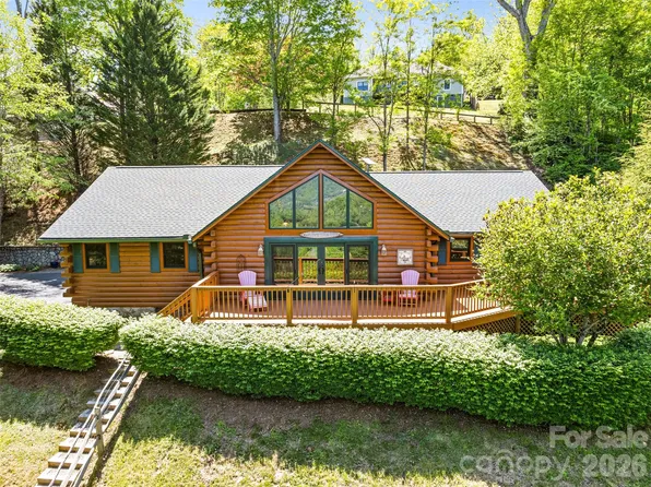 970 Campbell Mountain Dr, Waynesville, NC 28785