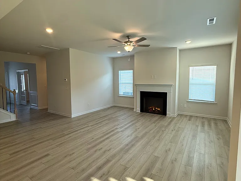 11053 Valmont Way — Photo 17