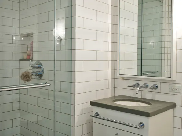 330 Spring Street image 9 of 9