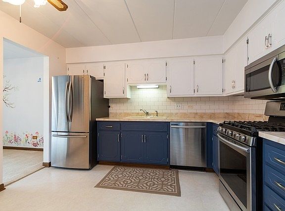 4th image of 8242 160th Pl APT 1W
