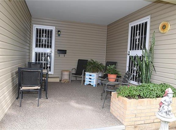 4th image of 12621 Jackson Ave