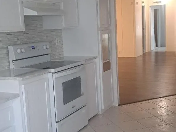 8 S Alhambra Lane, Port St Lucie, FL 34952