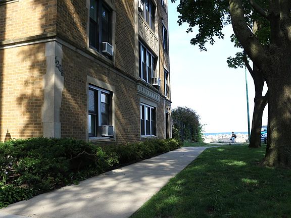 2nd image of 1220 W Jarvis Ave APT 1S