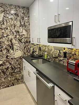 Rented by R New York | media 39