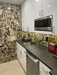 Rented by R New York