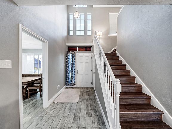 3rd image of 1109 Bayou Vista Dr