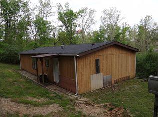 1927 Arrowhead Dr, Monterey, TN 38574